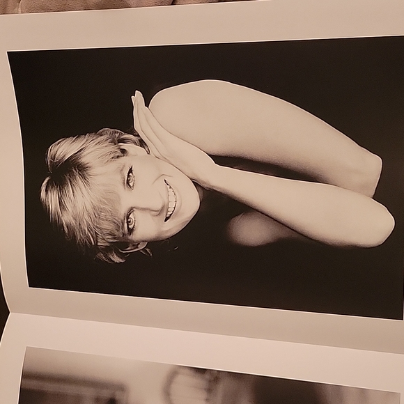 Hardcover large "DIANA The Portrait" Foreword Nelson Mandela by Rosalind Coward - Picture 8 of 12